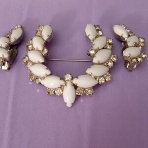 Garne Milk Glass & Rhinestone Brooch Set